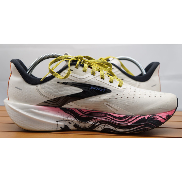 Brooks Hyperion Max Women's Running Shoes Size 10.5 White Pink Glo - Picture 6 of 10